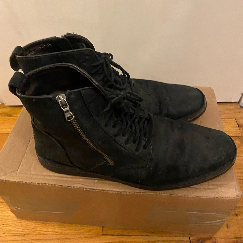 John Varvatos black waxed ankle boot size 9 mens